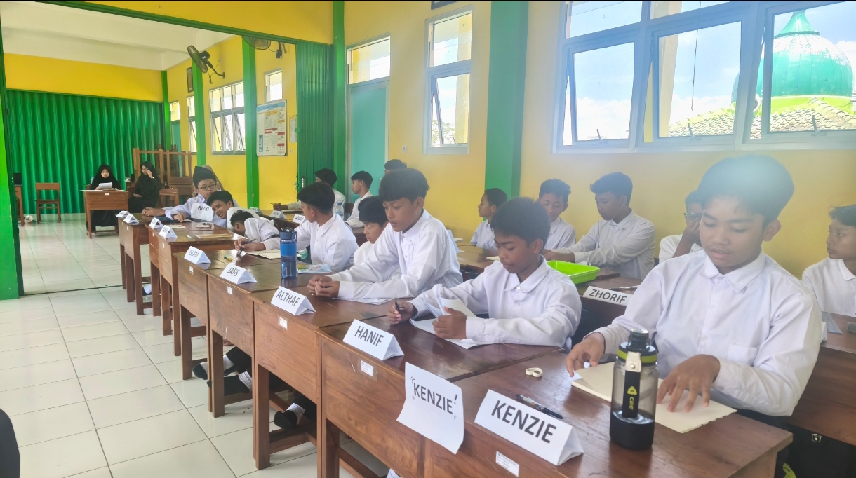 Peserta Antusias Menyimak