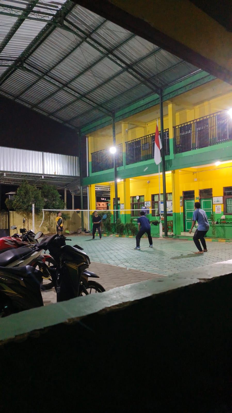 Ampuh! Bulu Tangkis Bikin Bahagia Meningkat