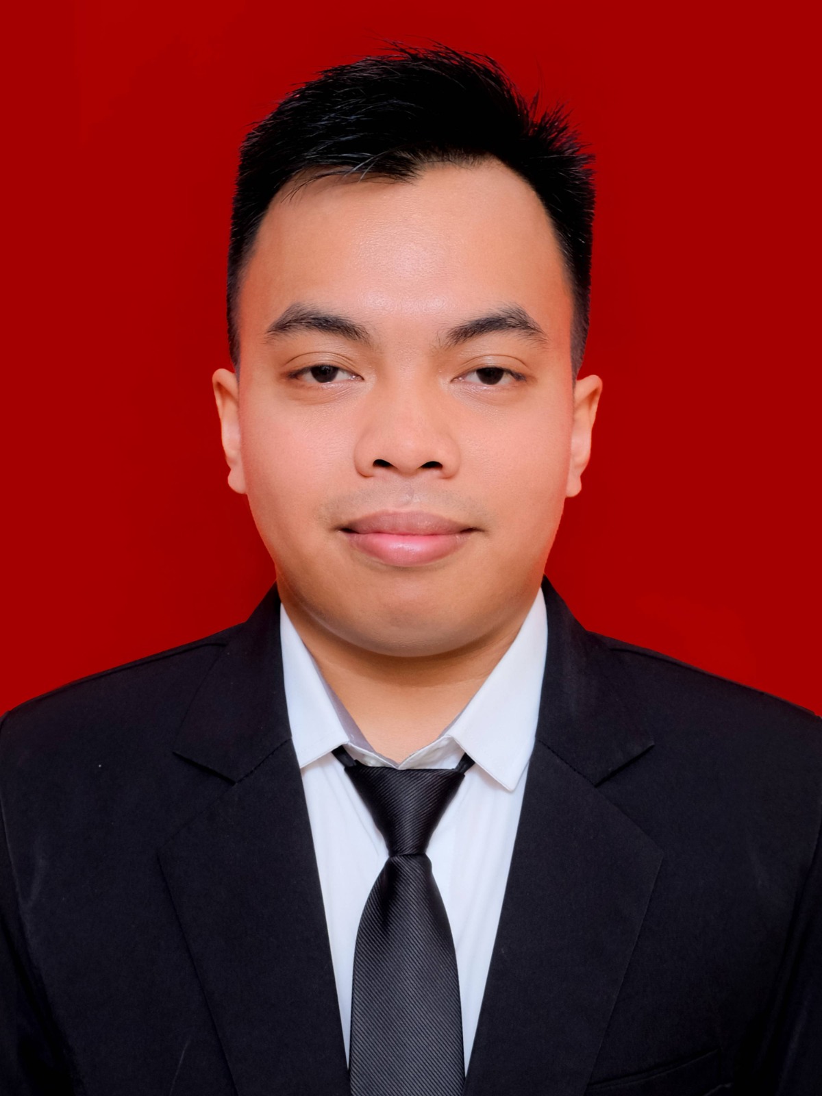 Mukhlis Abdullatif, S.Ling.